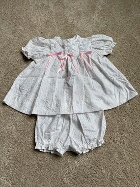 Vintage Classic White and Pink Floral Matching Set